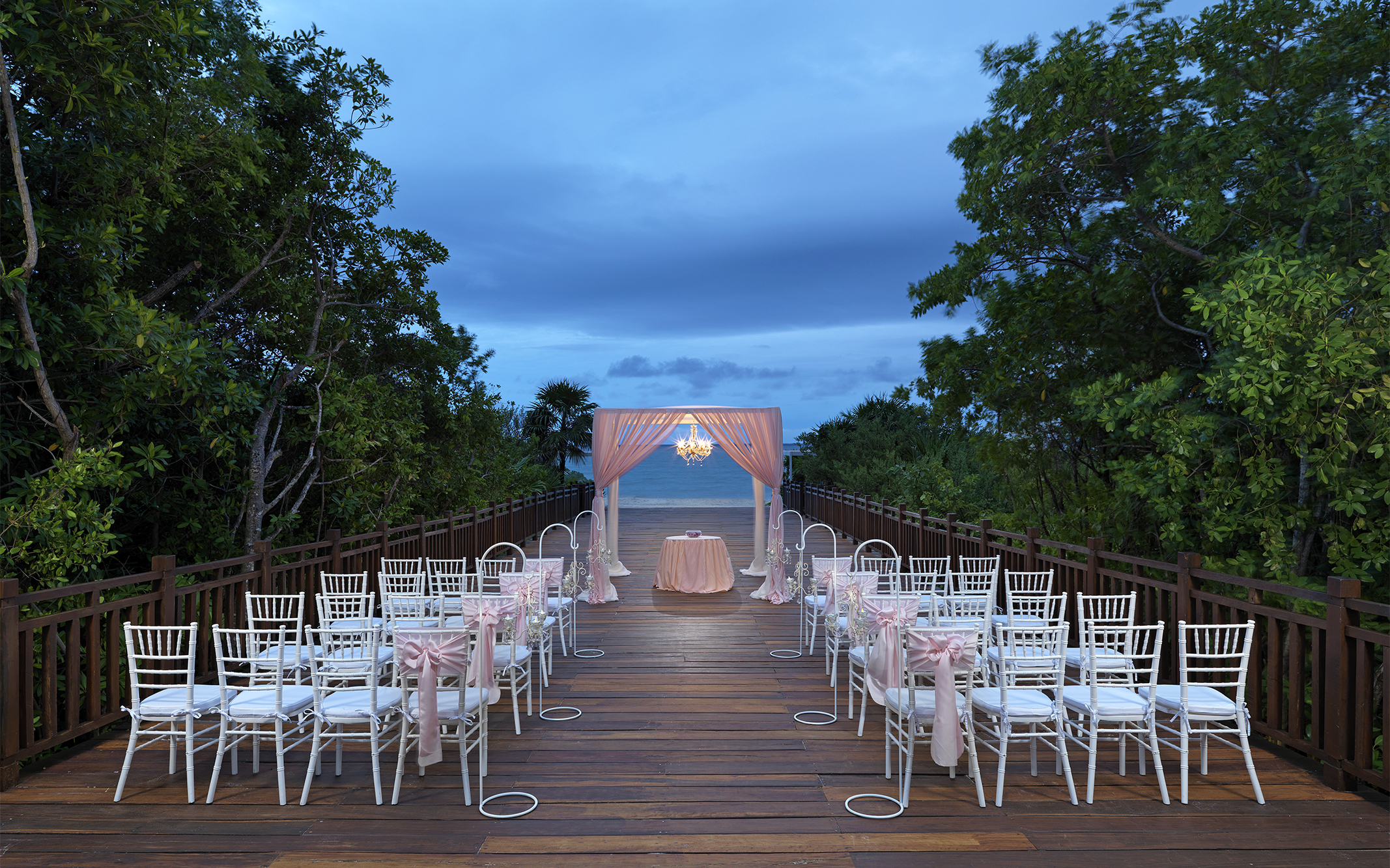 2047971-wedding_2243.jpg