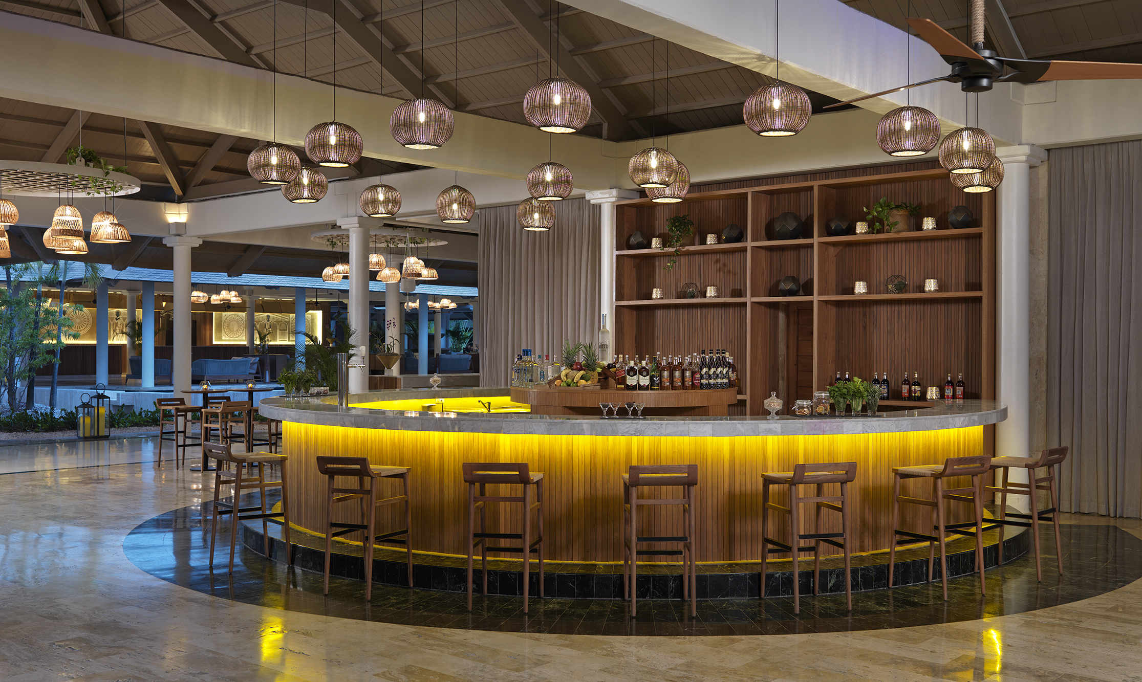 3793209-elexer_bar_9151.jpg